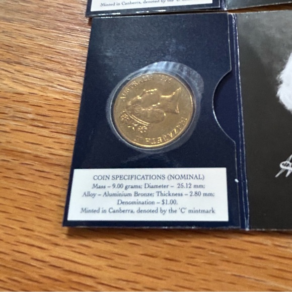 BUNDLE - 2 qty - 1996 one dollar Uncirculated ‘C’ mint mark Australian Coins - Picture 4 of 10